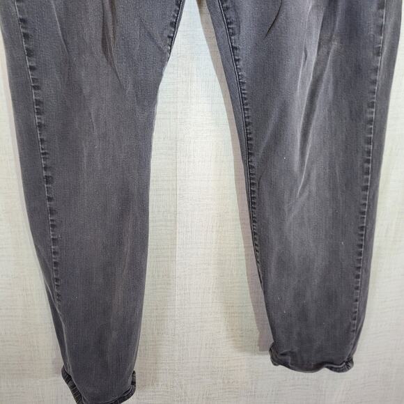 Lucky Brand 221 Original Straight Jeans Mens 40x32 Gray Distressed Denim Stretch - Picture 3 of 11